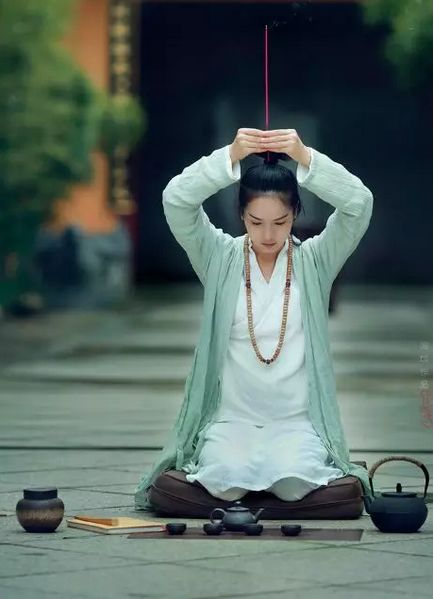 佛曰：渡己，亦是渡人