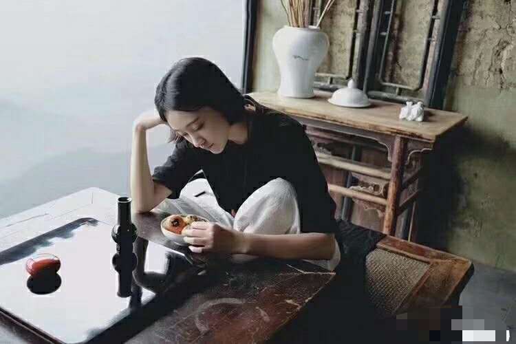 云海天涯两渺茫（诗句出处和全诗赏析）