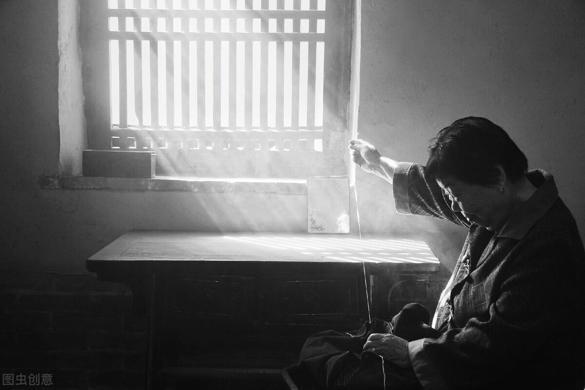 母爱的诗句（10首经典古诗词感恩母爱）