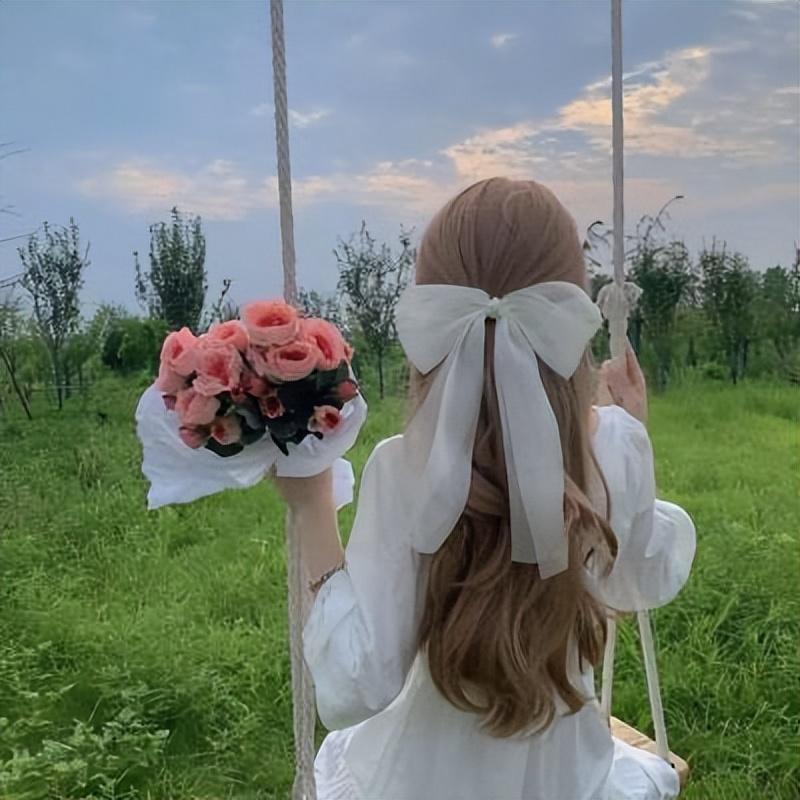 发朋友圈的心情短句20句，简单干净的句子