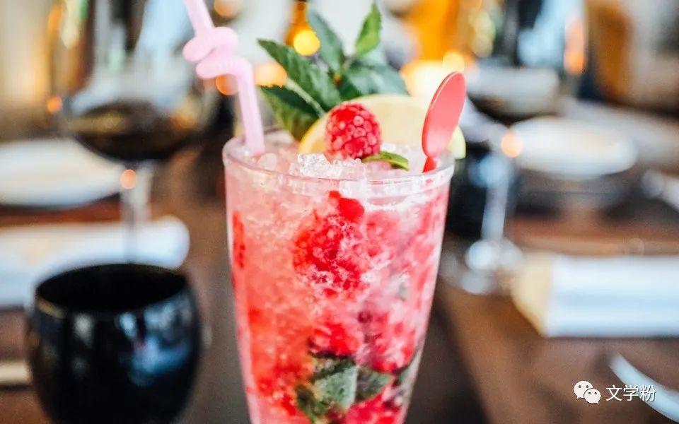 浪漫简短文案12句，总有一句打动你的心